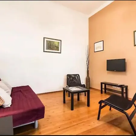 Quiet Just 10 Minutes From The Center Budapest